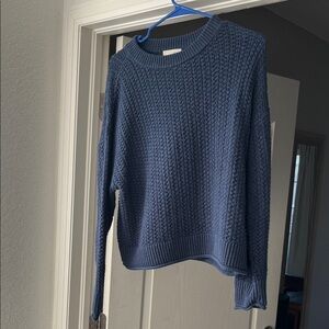 Blue Universal Thread Cropped Sweater Sweater (Medium)